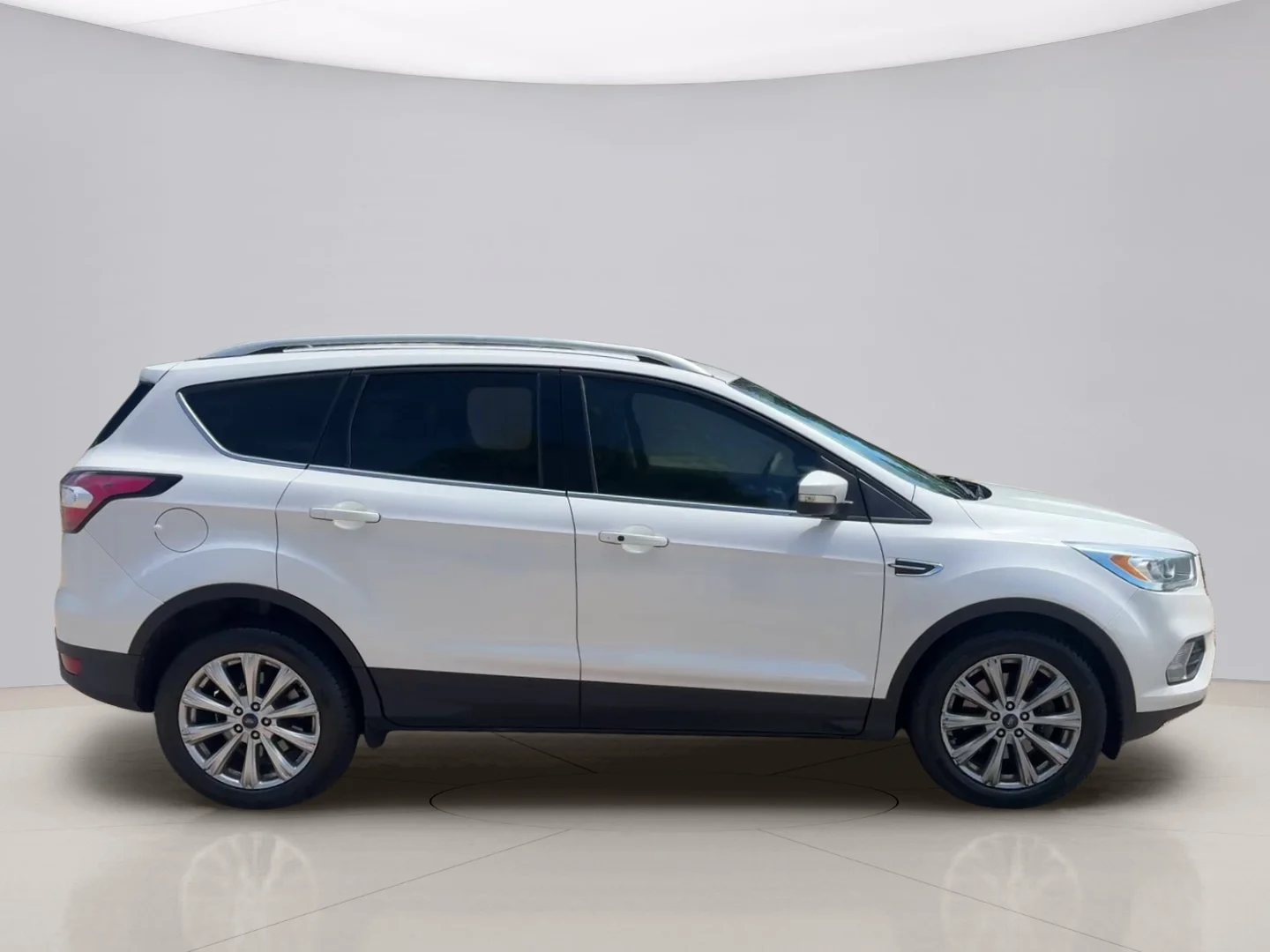 Used 2017 White Ford TITANIUM image 6