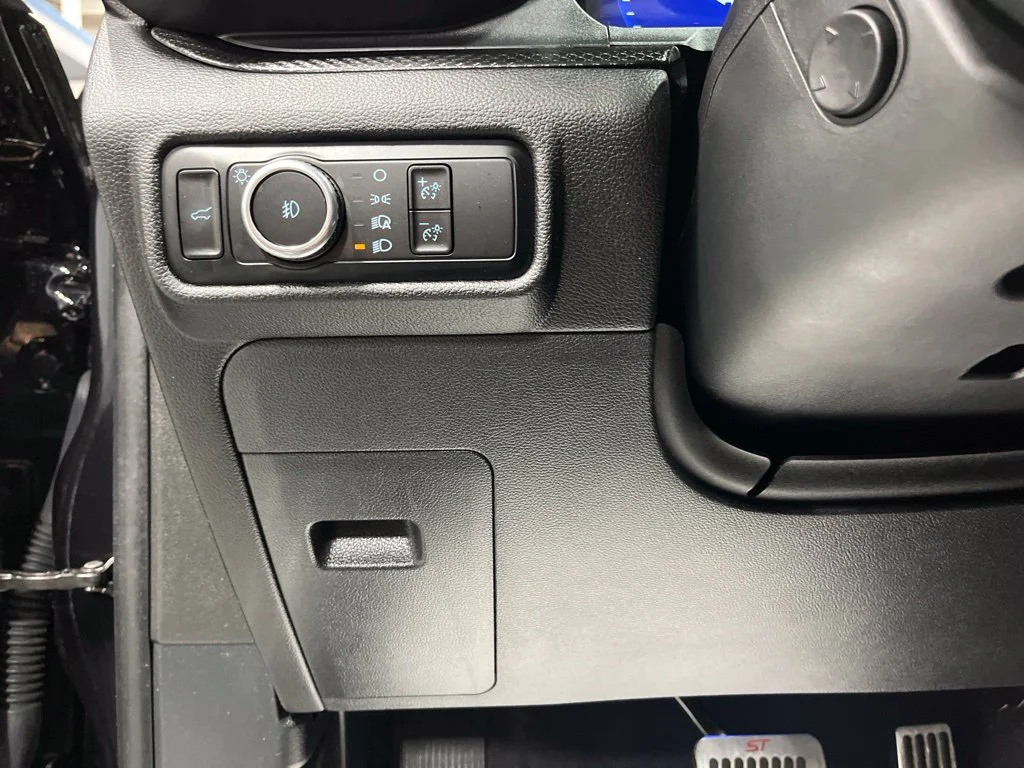 Used 2023 Black Metallic Ford ST image 13