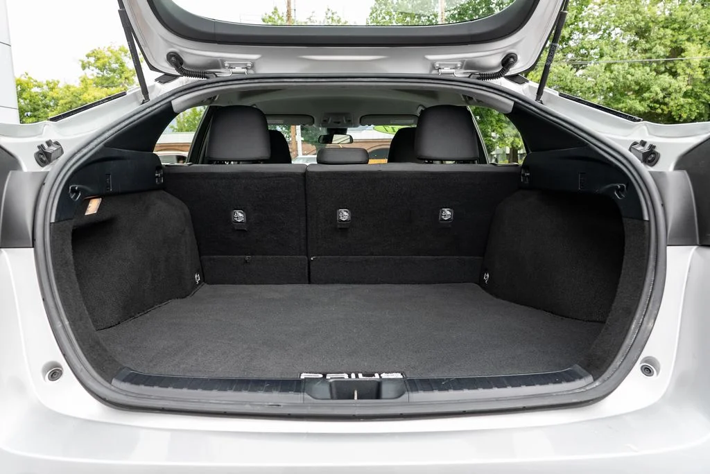 Used 2017 Silver Toyota Two image 8