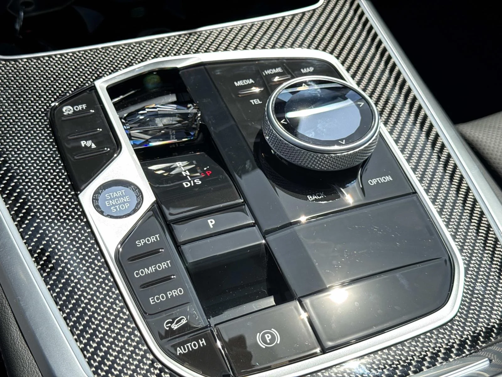 New 2026 Alpine White BMW M60i Sports Activity Vehicle image 21