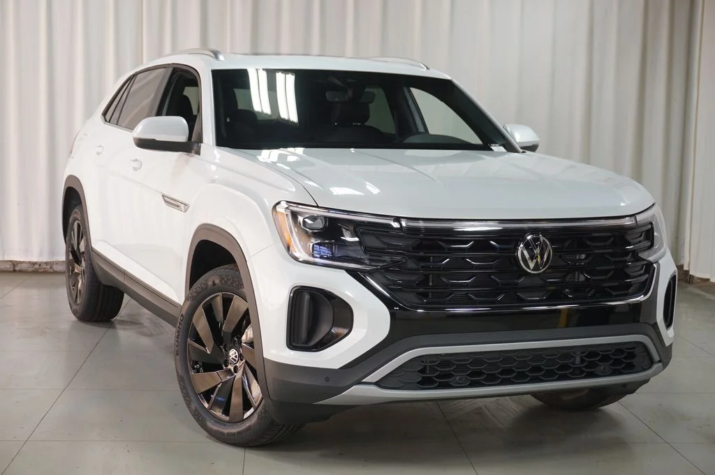 New 2026 White/off-white Volkswagen 2.0T SE w/Technology image 4