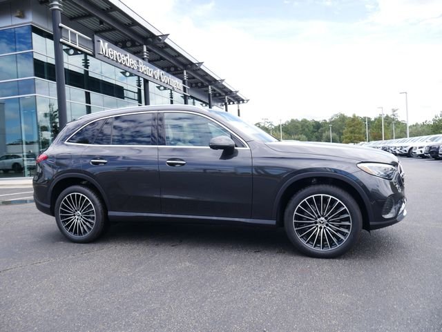 New 2027 Graphite Grey Metallic Mercedes-Benz GLC 300 image 3