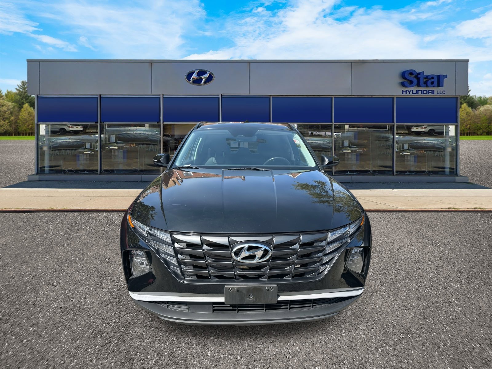 Used 2023 Phantom Black Hyundai SEL image 5