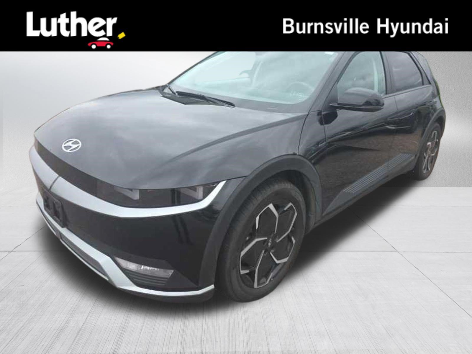 Used 2024 Abyss Black Hyundai SEL image 1