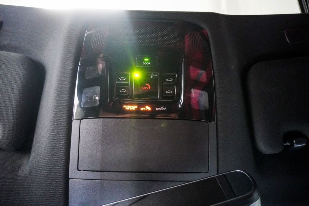 Used 2022 Silver Lexus 350 F SPORT Handling image 29