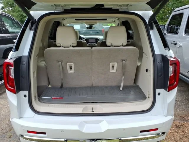 2020 GMC Acadia Denali - Photo 19