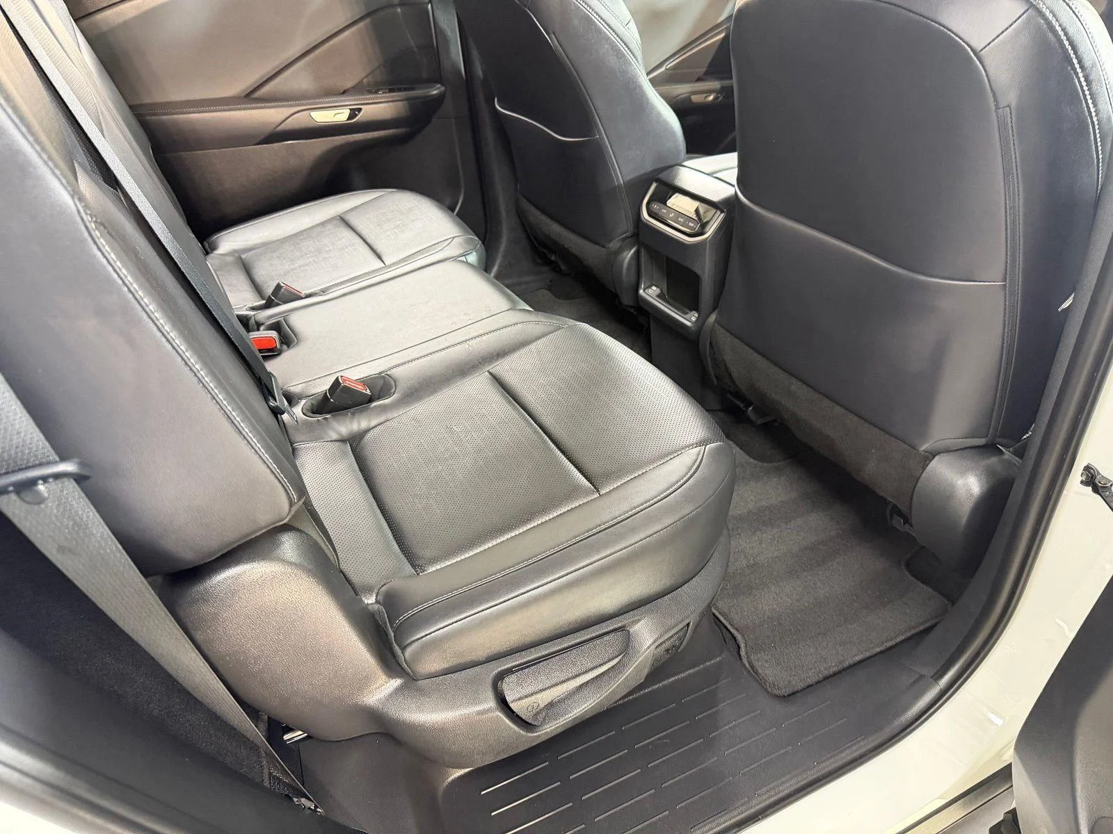 Used 2024 Wind Chill Pearl Lexus TX 350 image 38