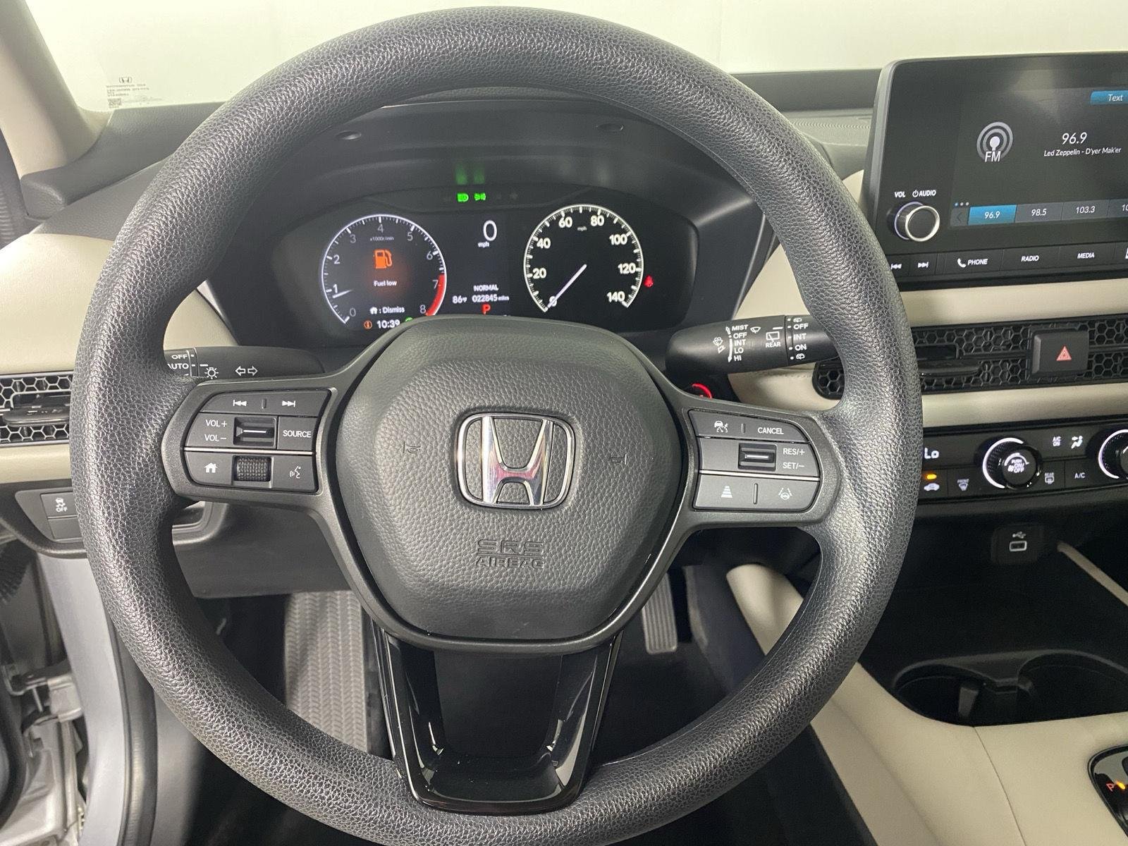 Used 2024 Lunar Silver Metallic Honda LX image 11