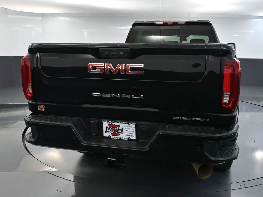 Used 2023 Black GMC Denali image 7