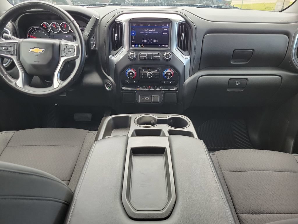 Used 2020 Shadow Gray Metallic Chevrolet LT image 14