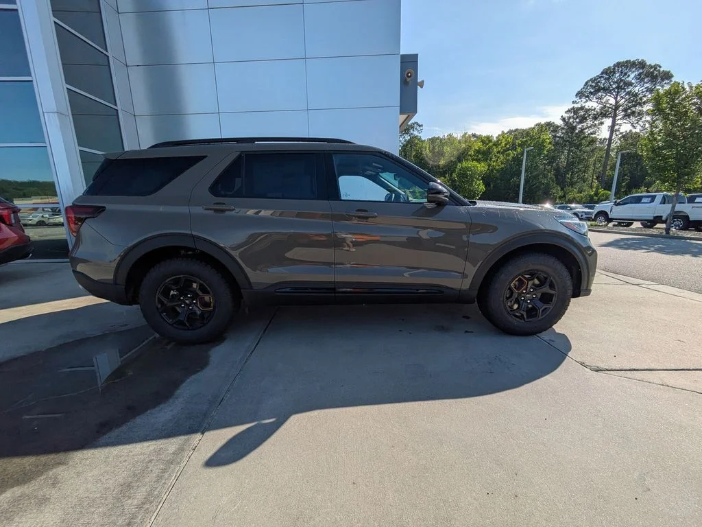 New 2026 Marsh Gray Ford Tremor image 3