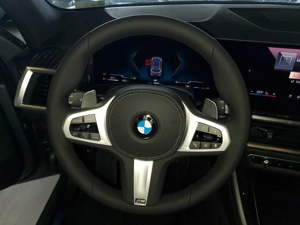 New 2026 Skyscraper Grey Metallic BMW sDrive40i image 17