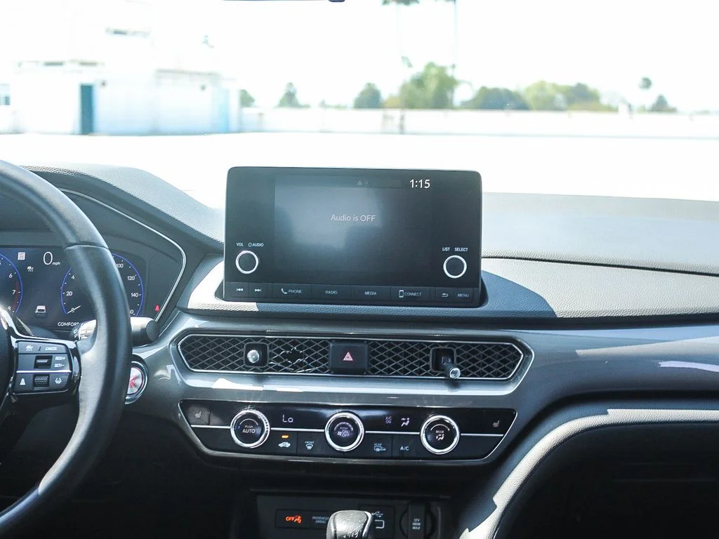 Used 2025 Platinum White Pearl Acura Base image 13