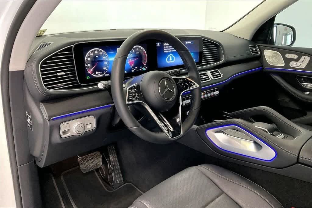 Certified Used 2026 Polar White Mercedes-Benz GLS 450 image 17