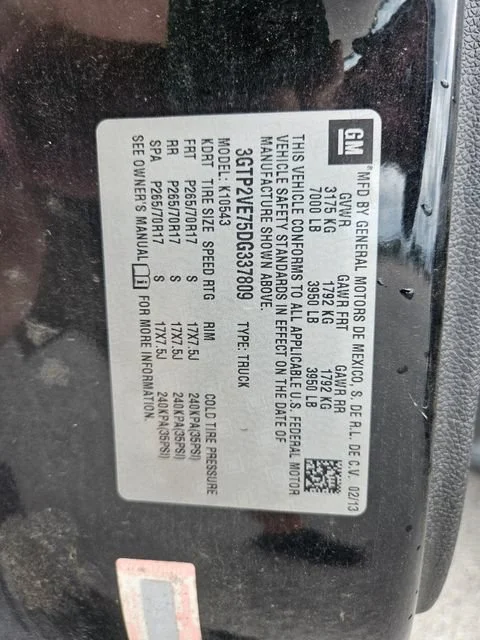 Used 2013 ONYX BLACK GMC SLE image 28