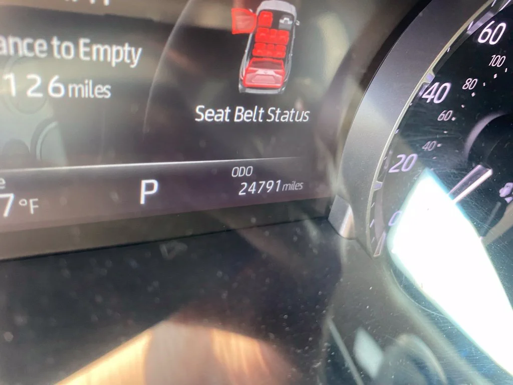 Used 2023 Black Toyota L image 4