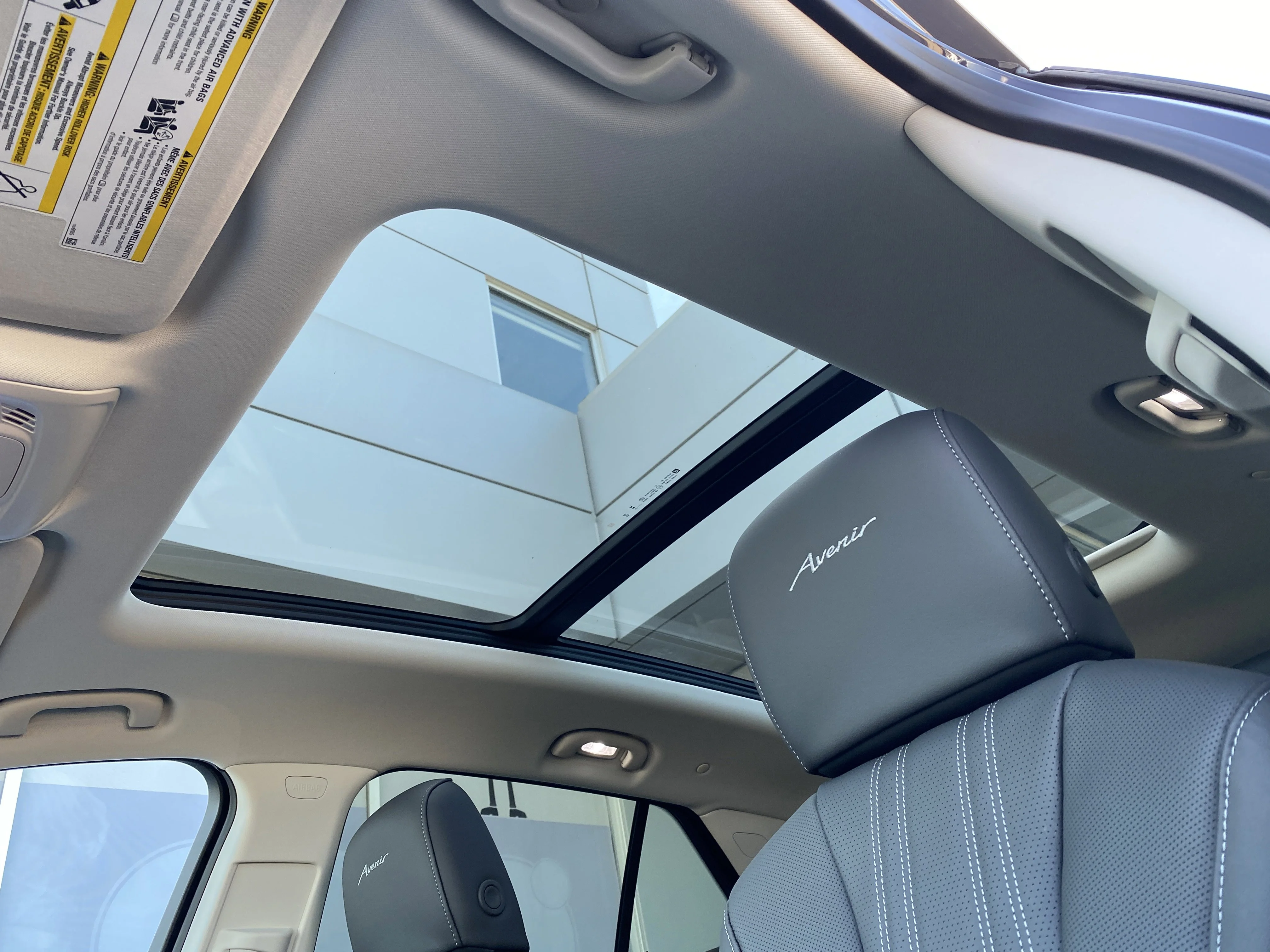 New 2026 MIDNIGHT OPAL Buick Avenir image 25