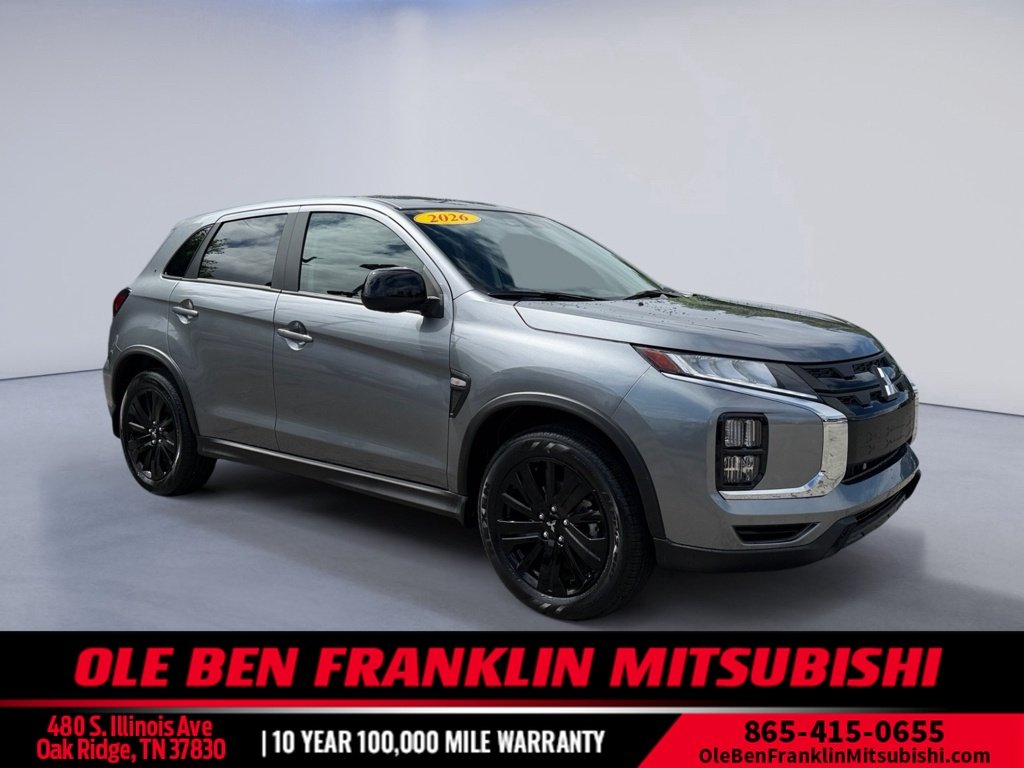 New 2026 Mercury Gray Metallic Mitsubishi LE image 1