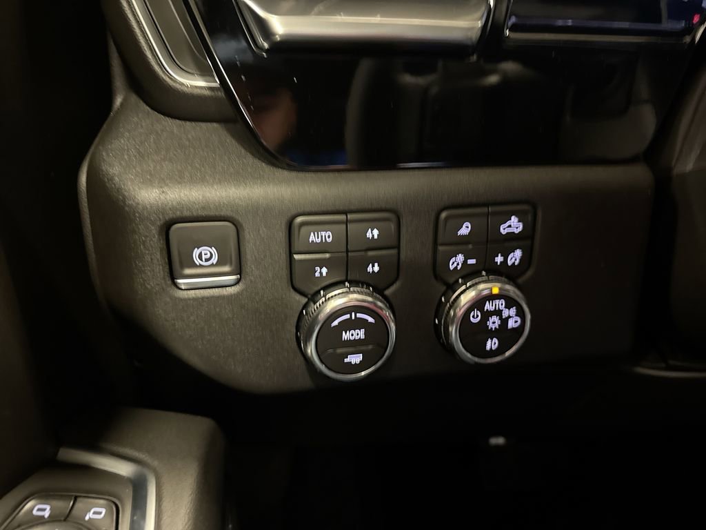 2026 GMC Sierra 1500 SLT - Photo 18