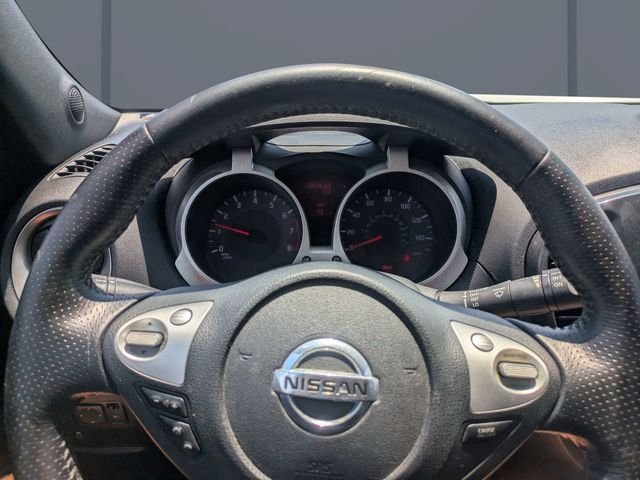 Used 2011 White Nissan SV image 28