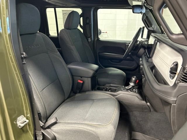 2024 Jeep Wrangler 4-Door Sahara - Photo 12