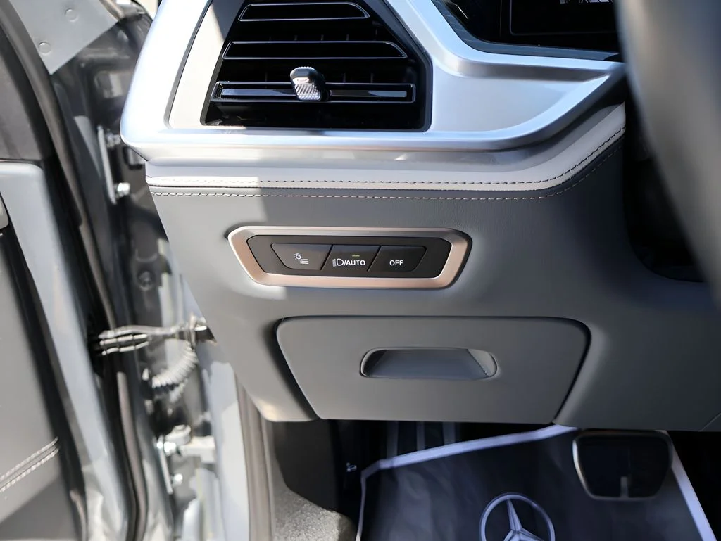 2025 BMW X7 M60i - Photo 38