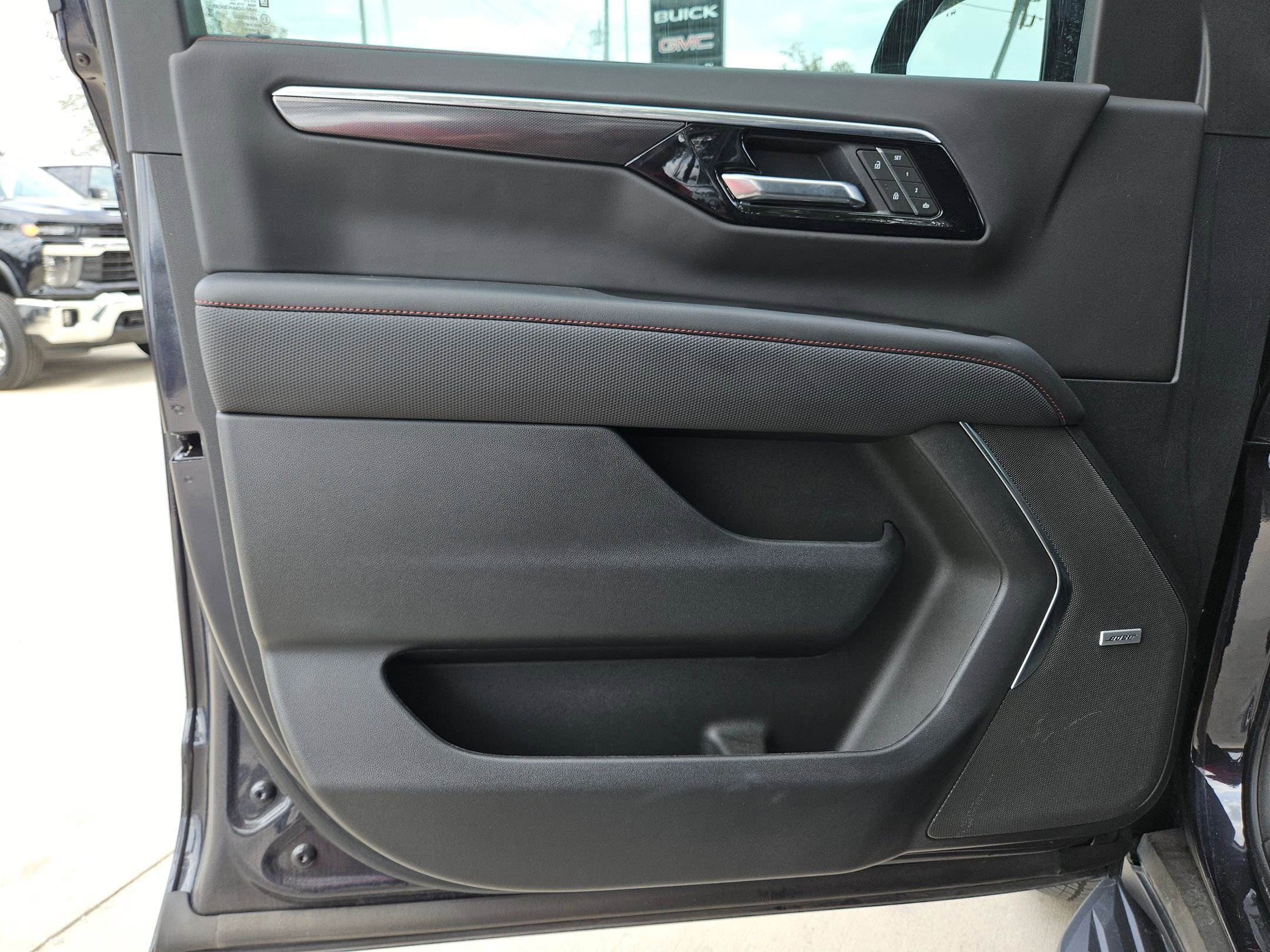 2025 Chevrolet Tahoe RST - Photo 12