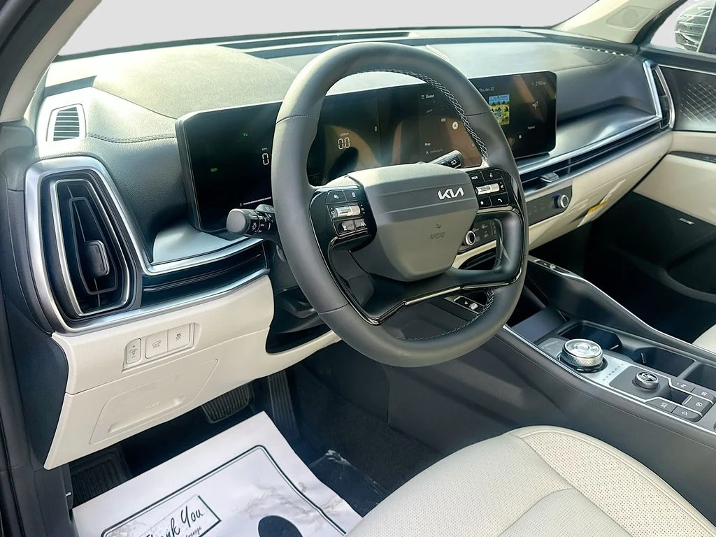 New 2026 Interstellar Gray Kia EX image 9