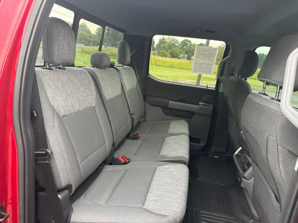 Used 2021 Red Ford XLT image 6