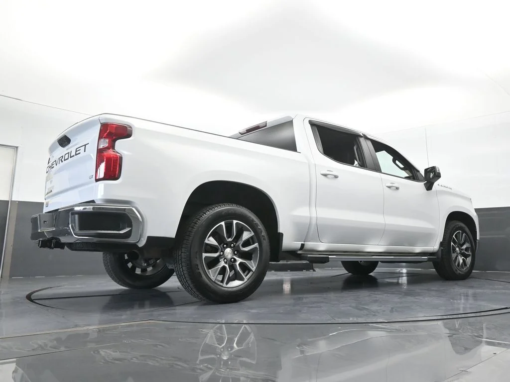 Used 2022 Summit White Chevrolet LT image 60