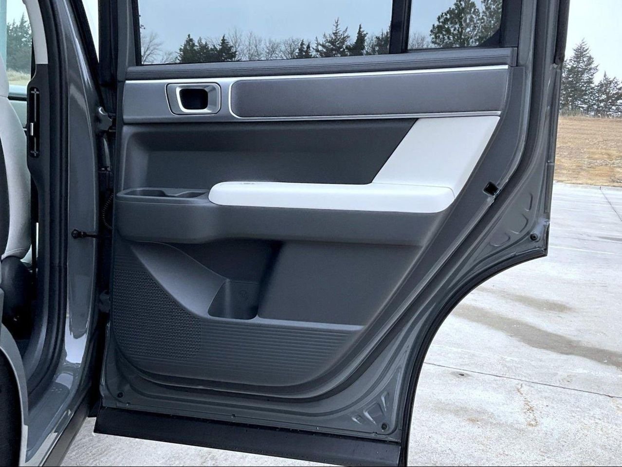 New 2026 Gray Hyundai SE image 18