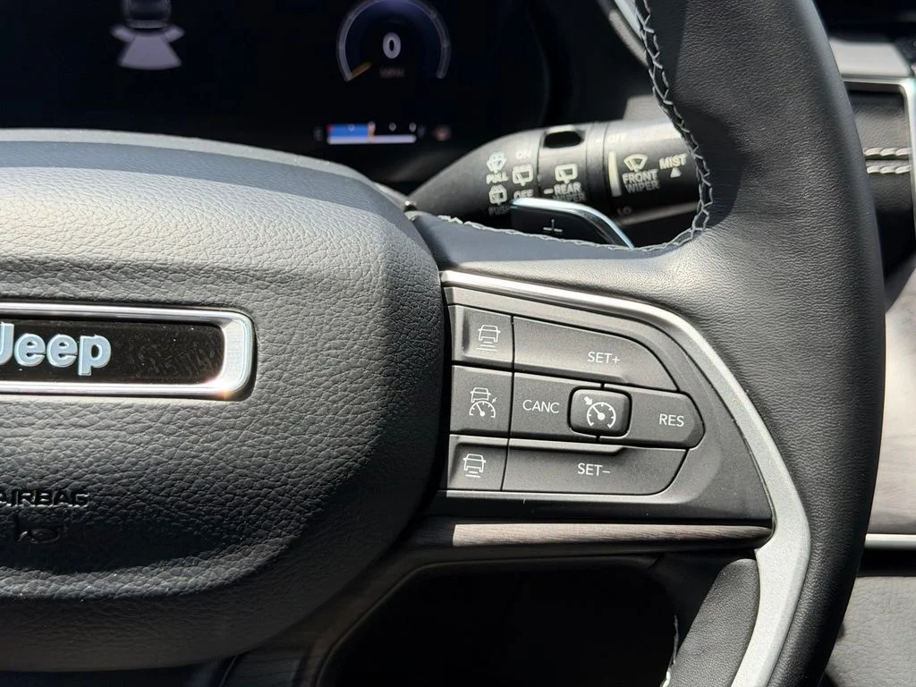 Used 2022 Black Jeep Limited image 18