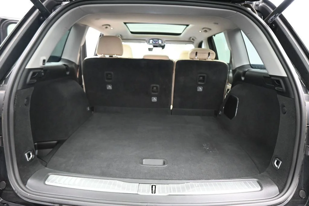 Used 2023 Black Jeep Summit image 29