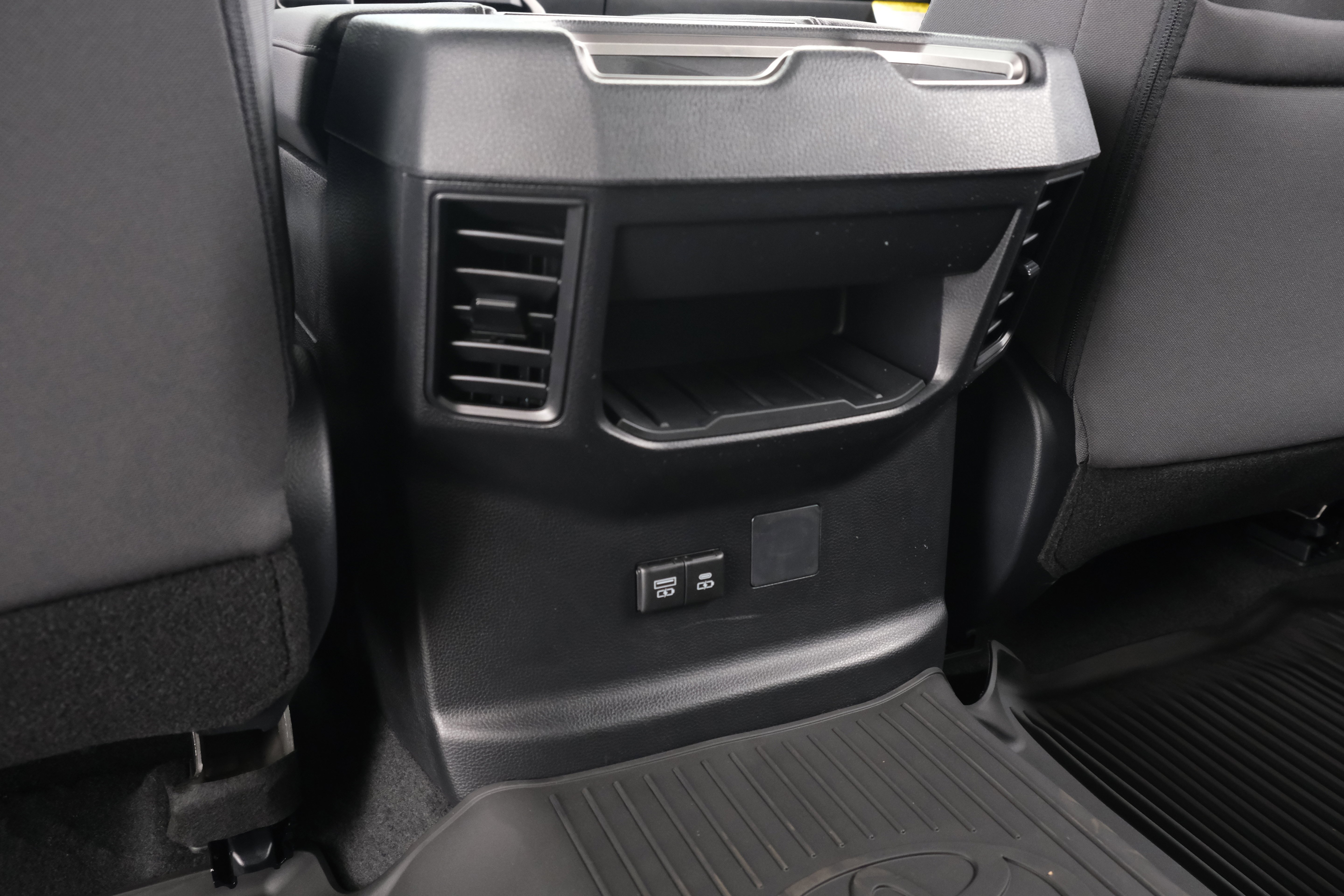 2026 Toyota Tundra SR5 - Photo 35