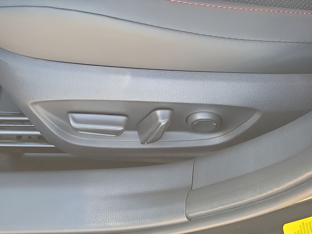 2026 Toyota Prius Plug-in Hybrid XSE Premium - Photo 23