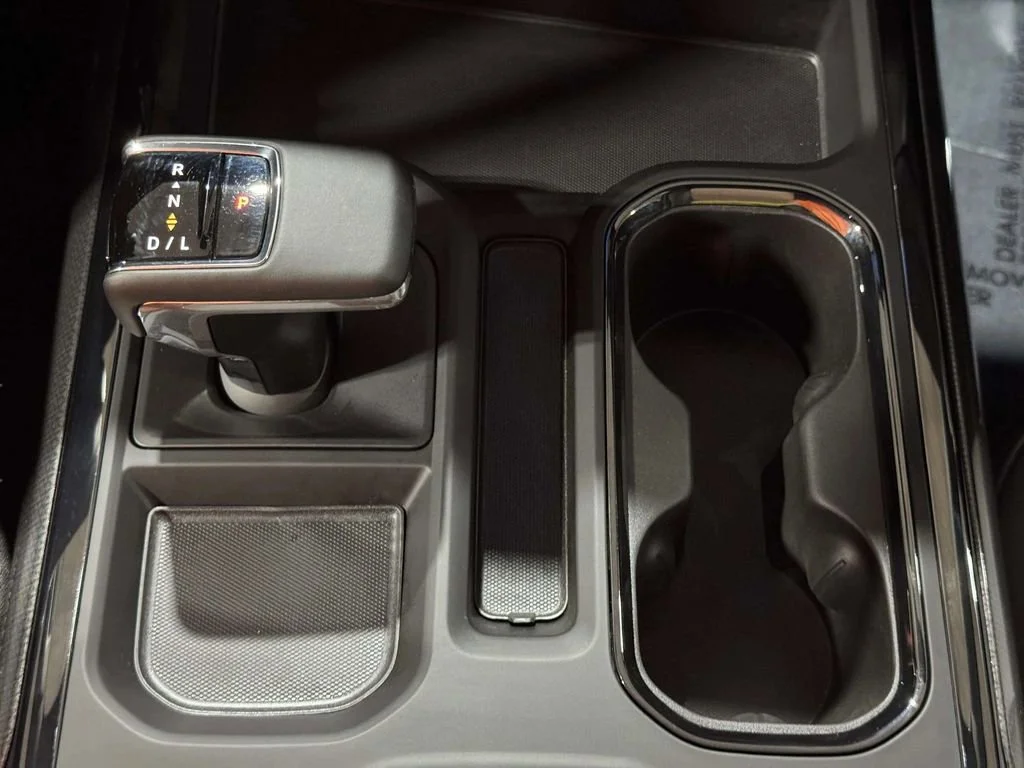 2025 Chevrolet Silverado 1500 ZR2 - Photo 20