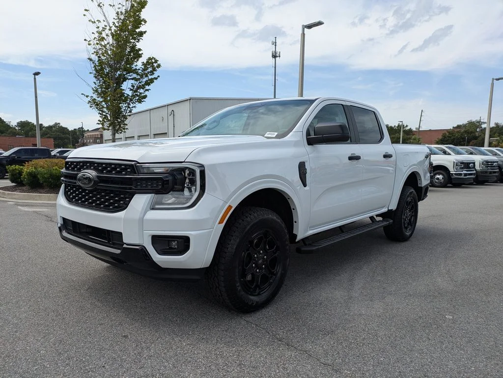 New 2026 Oxford White Ford XLT image 8