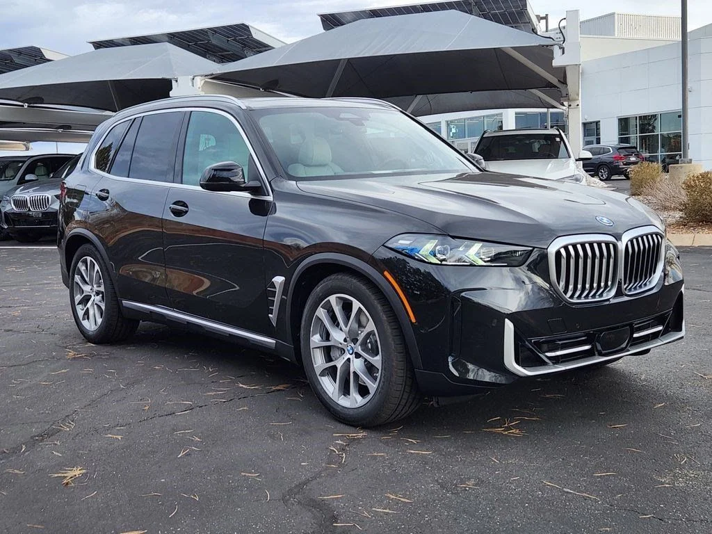 Used 2026 Black BMW xDrive50e image 5