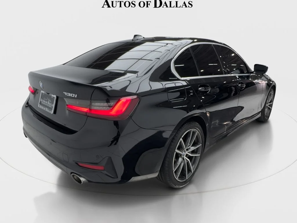 Used 2022 Black BMW 330i image 7