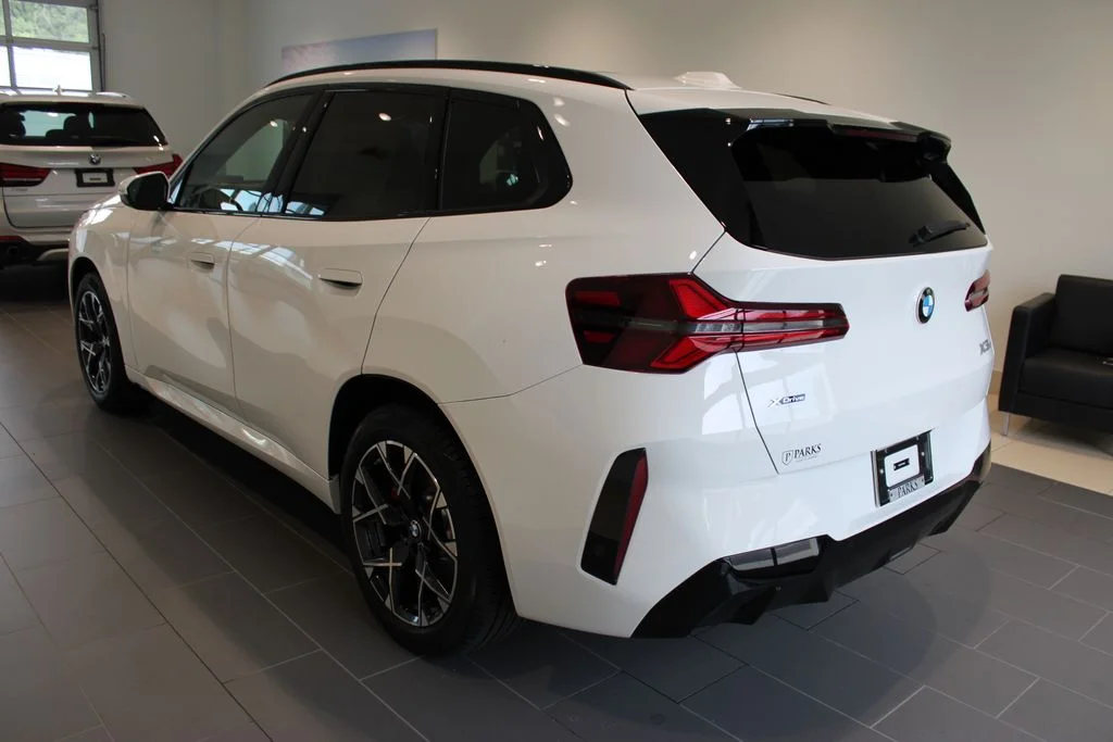 New 2026 Alpine White BMW 30 xDrive image 31