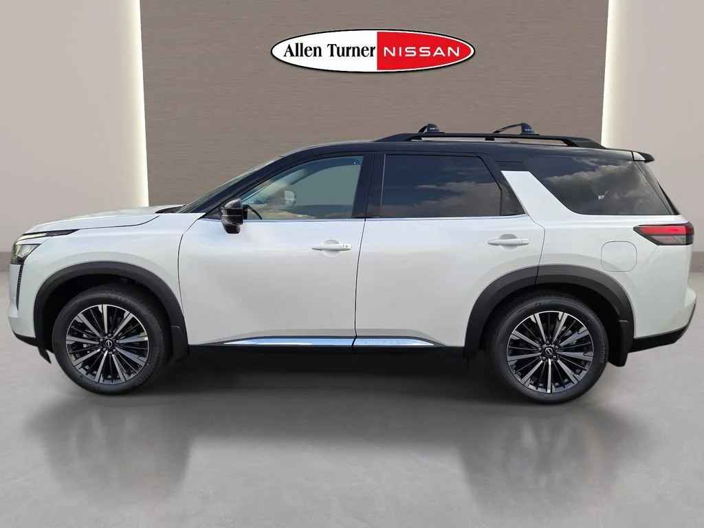 New 2026 Everest White Pearl TriCoat / Super Black Two-tone Nissan Platinum image 13