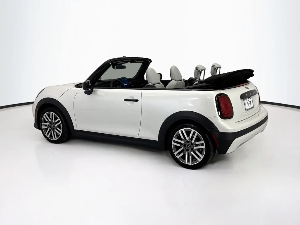 New 2026 Nanuq White Metallic MINI Signature Plus image 7