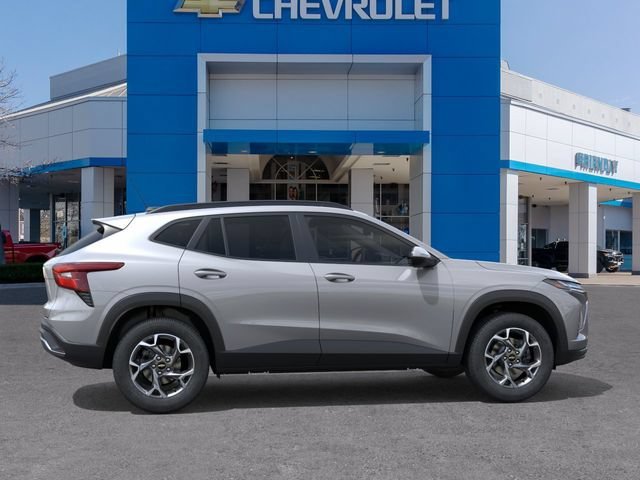 2026 Chevrolet Trax LT - Photo 6