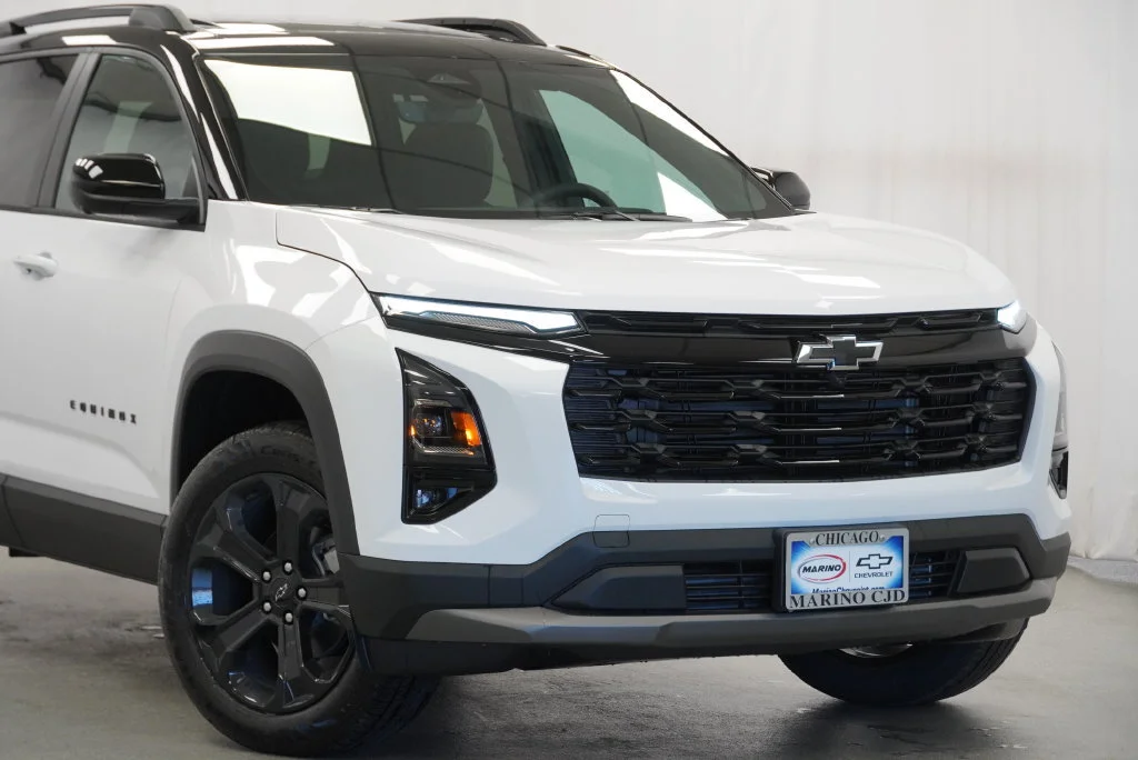New 2027 Summit White Chevrolet LT image 7
