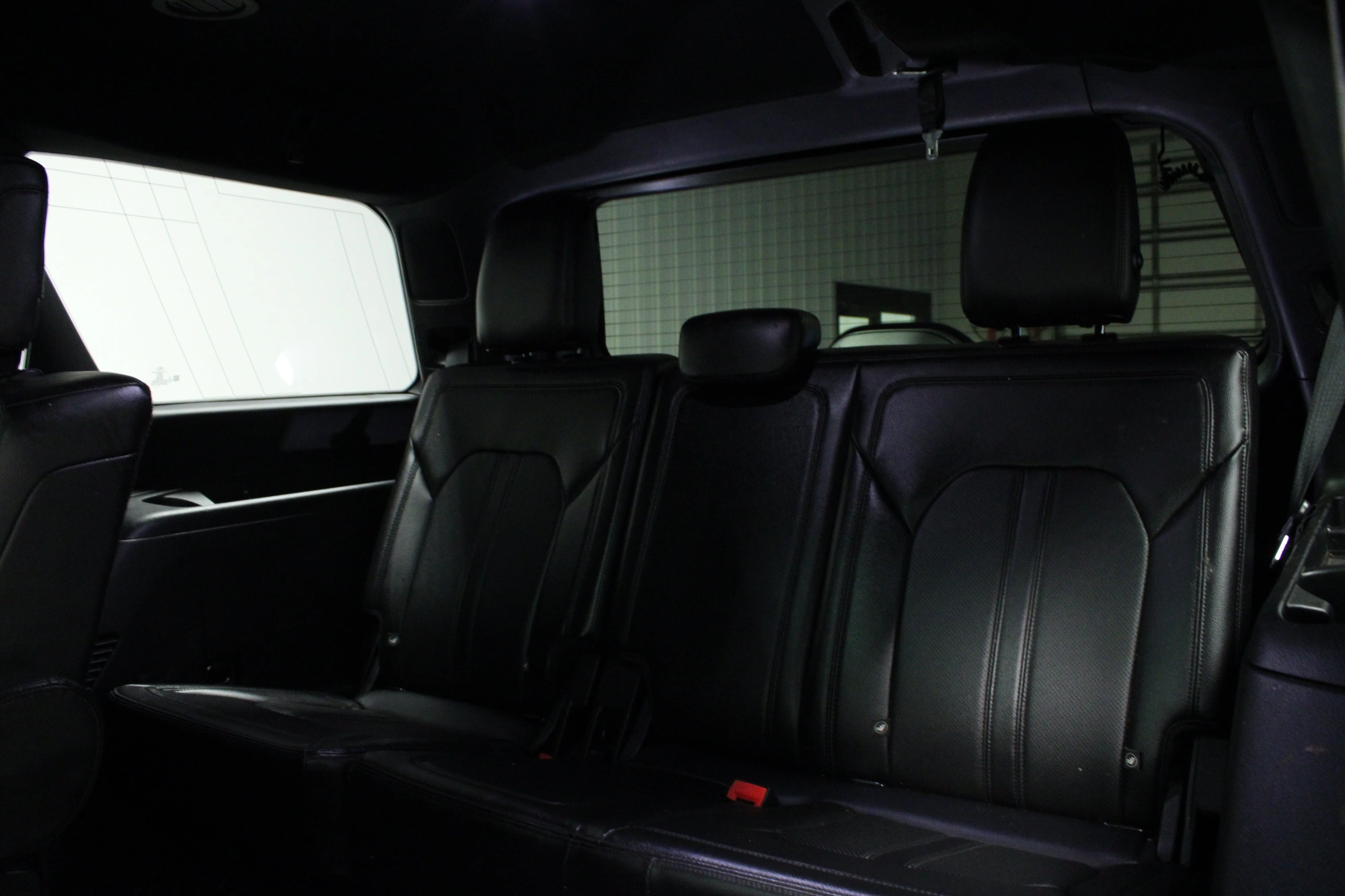 Used 2018 Shadow Black Ford Limited image 14