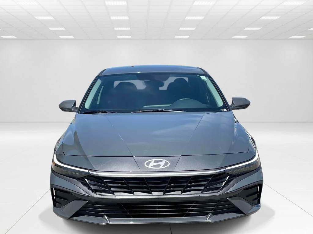 New 2026 Gray Hyundai SE image 2