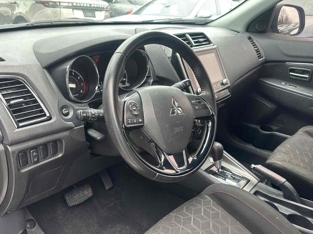 Used 2024 Gray Mitsubishi 2.0 LE image 31