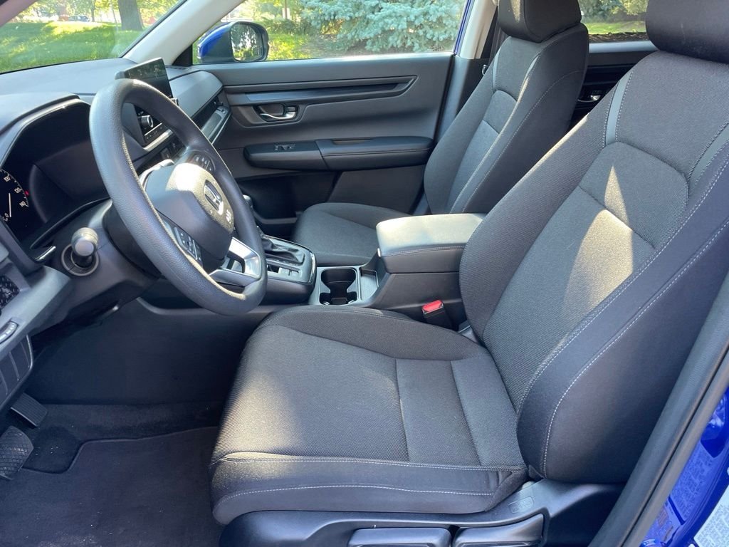 2025 Honda CR-V LX - Photo 11