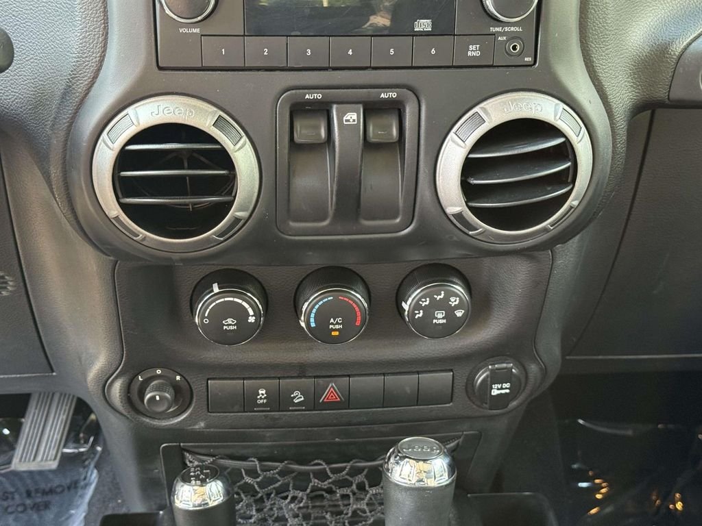 Used 2014 Black Jeep Sport image 20