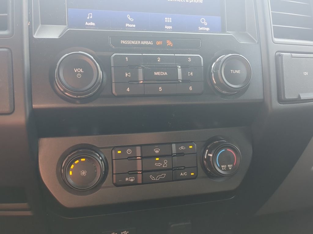 Used 2020 White Ford XL image 26